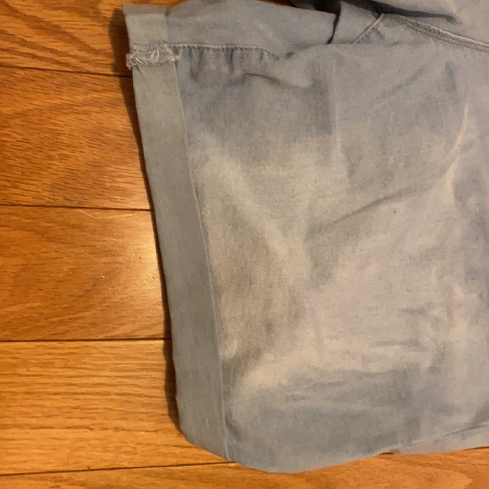 Jean shorts. - Picture 3 of 4